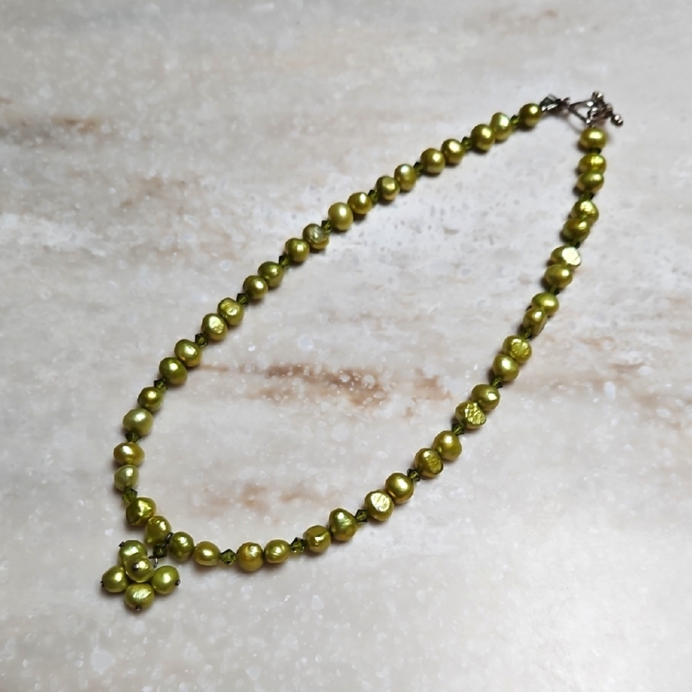 😍Emily Ray 925 Silver & Pistachio Bead Necklace NWOT😍